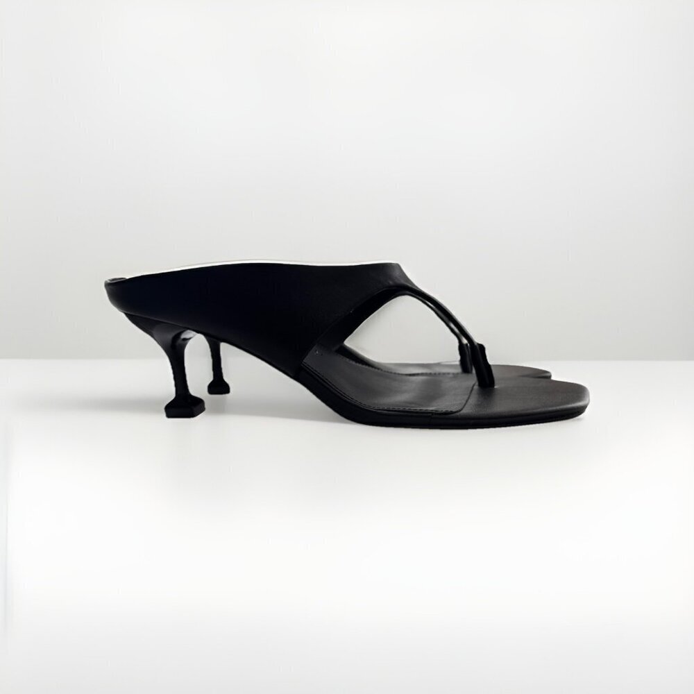 KATY PERRY The OCEANSIDE Low Rise Thong Black Sandal Size 9.5
